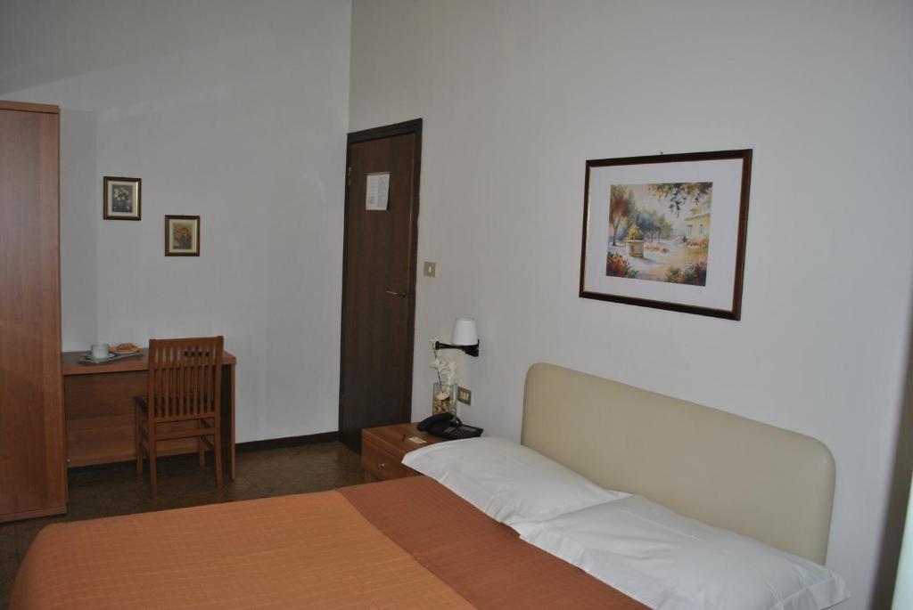 Albergo "Da Mario" Pianoro Habitación foto
