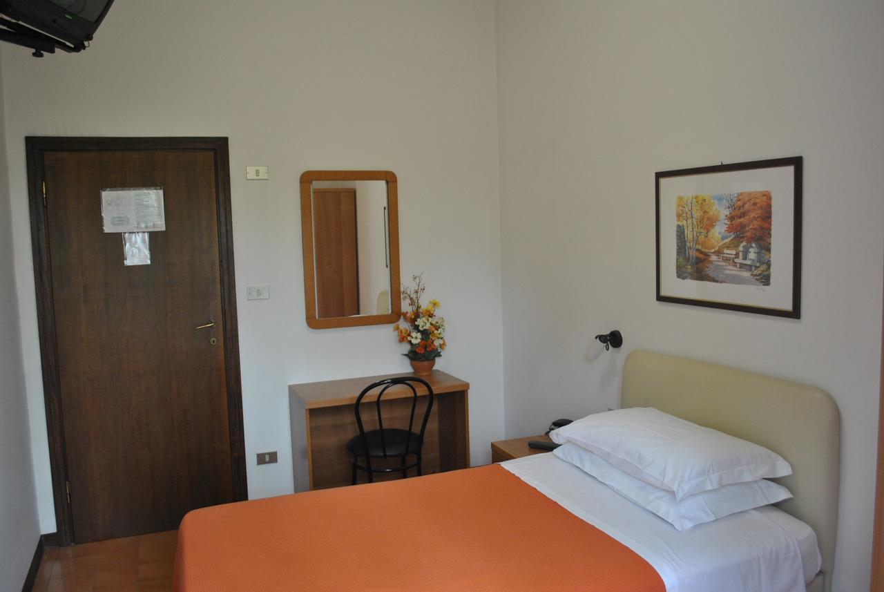 Albergo "Da Mario" Pianoro Exterior foto